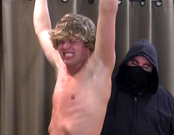 140901101-jeremy-returns