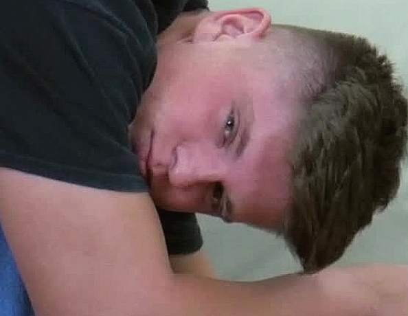 161022101-vincent-over-the-knee-1