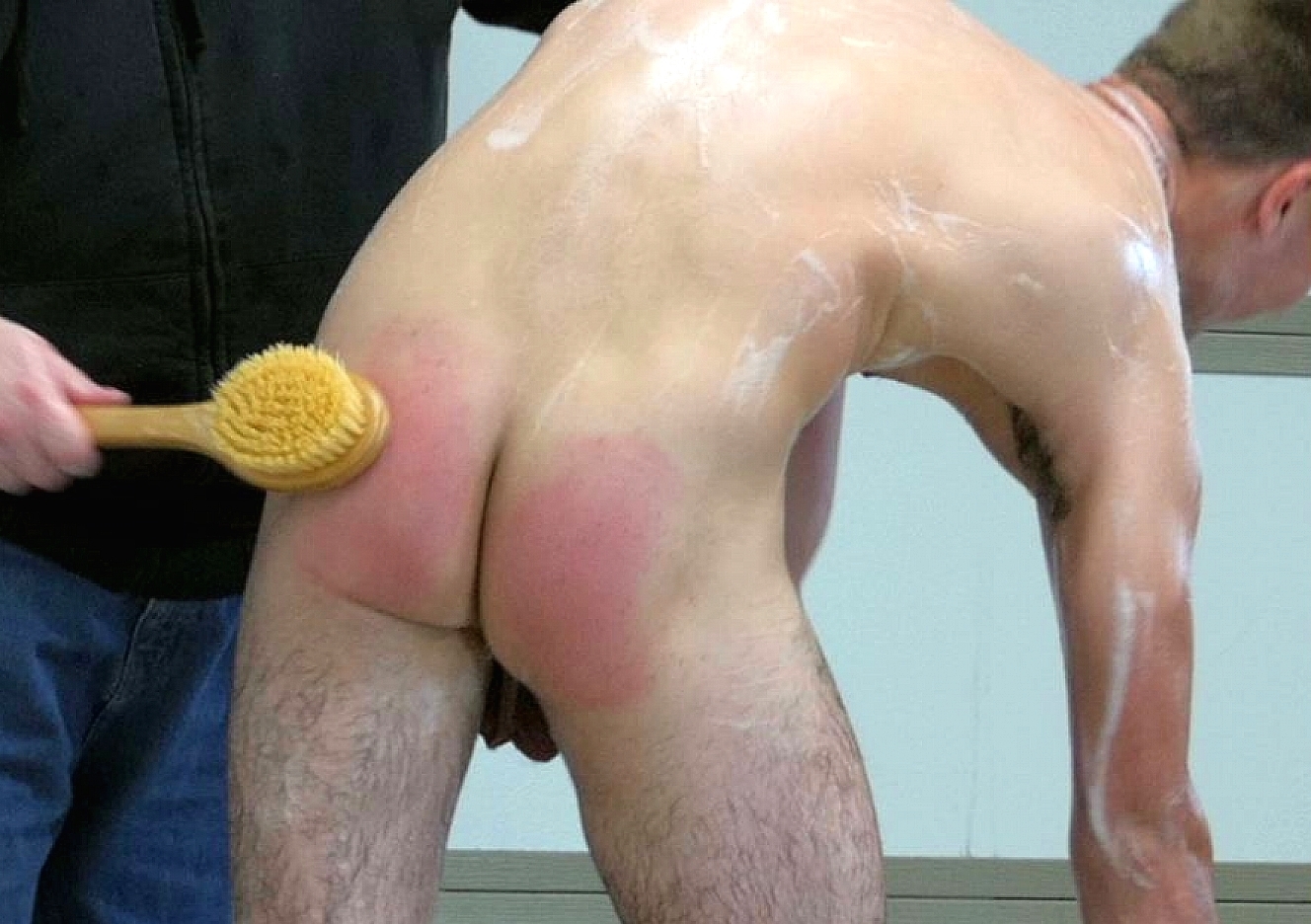 170427101-parker-in-the-tub