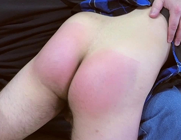 170430101-garretts-first-spanking