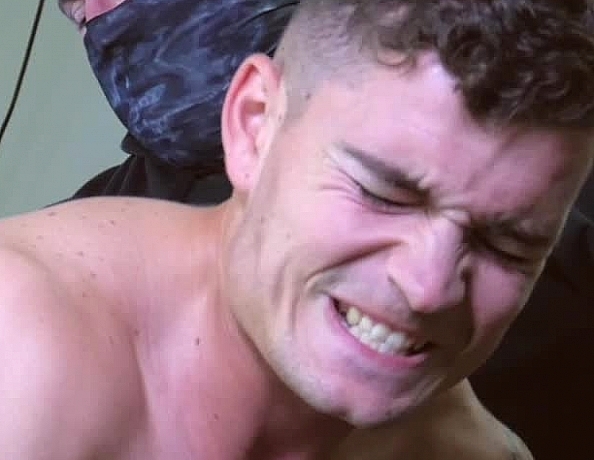 171010101-wes-strapped-to-the-table