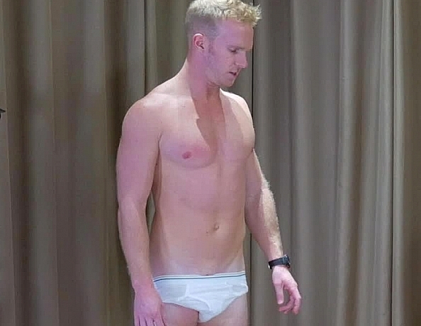 171206102-kurt-over-the-knee-part-2