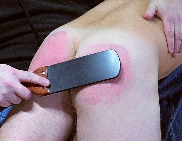 171206102-kurt-over-the-knee-part-2