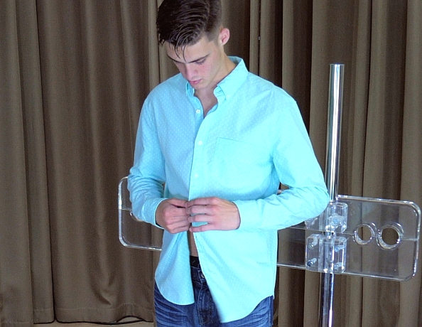 180810101-owen-in-the-stockade