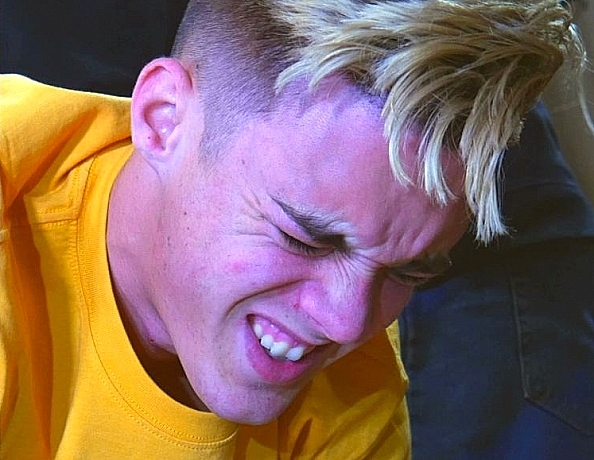 181017101-confession-is-bad-for-the-butt