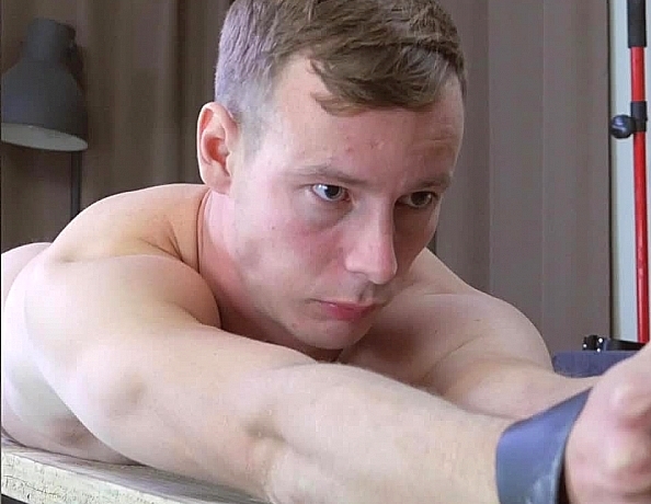 181114101-patrick-spanked-on-the-plank