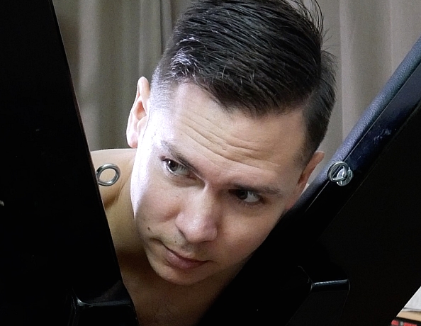 210121101-brad-on-the-bondage-cross-a