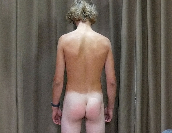 210729101-ikes-table-spanking