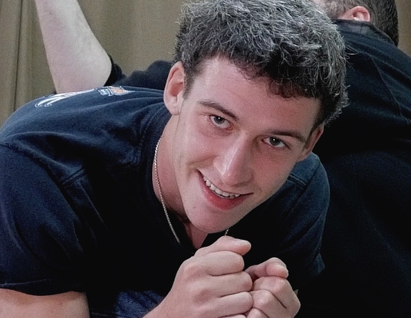 211019101-tony-over-the-knee