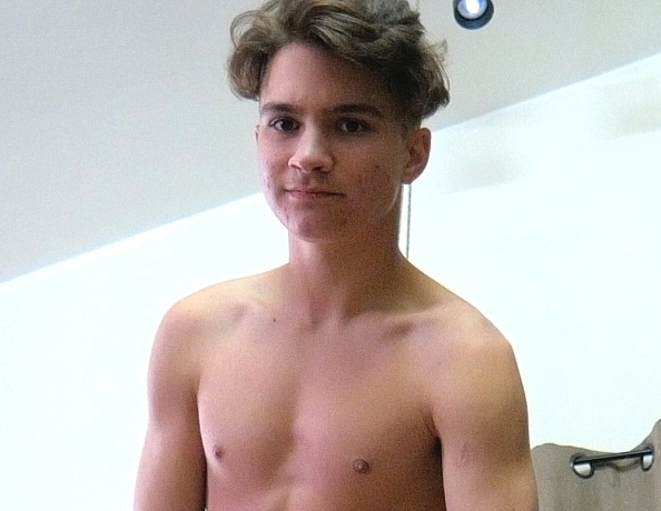 211029101-russells-wedgie-spanking