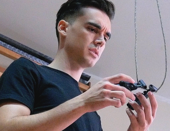 211116101-carters-wedgie-spanking