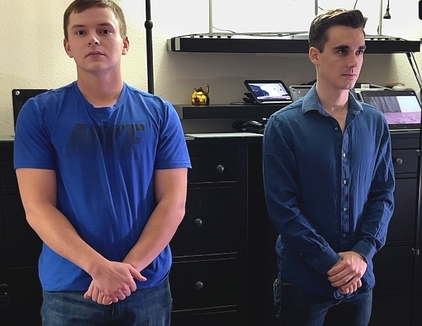 220122103-carter-over-josh