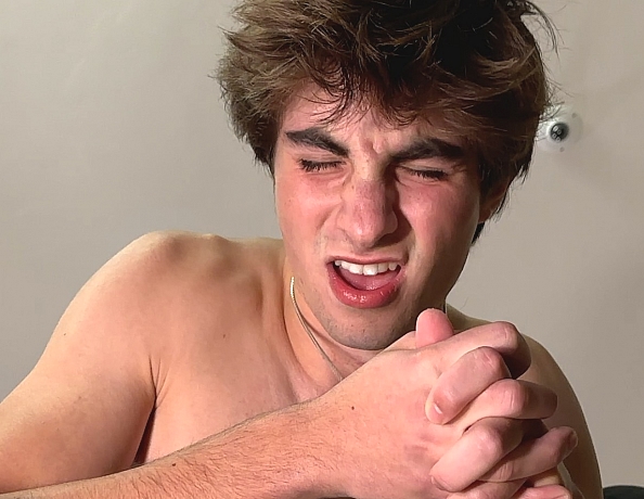 221022101-identity-crisis